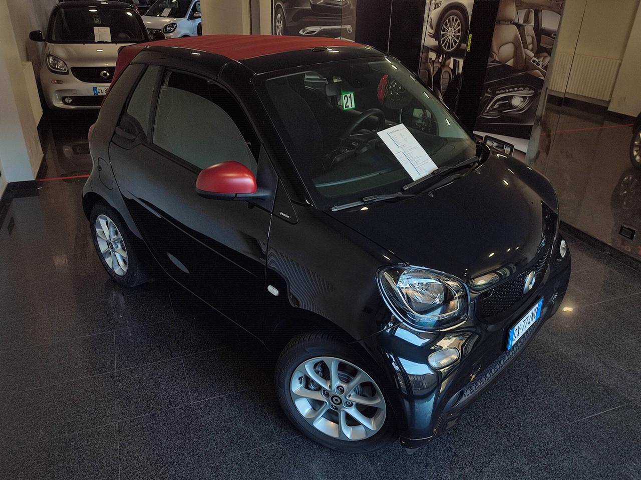 Smart ForTwo 70 1.0 twinamic cabrio Passion Capote Rossa Ok neopatentati