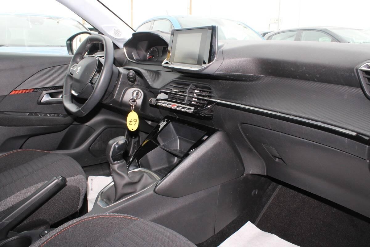 Peugeot 208 1.2 puretech Active s&s 75cv Con NAVIGATORE