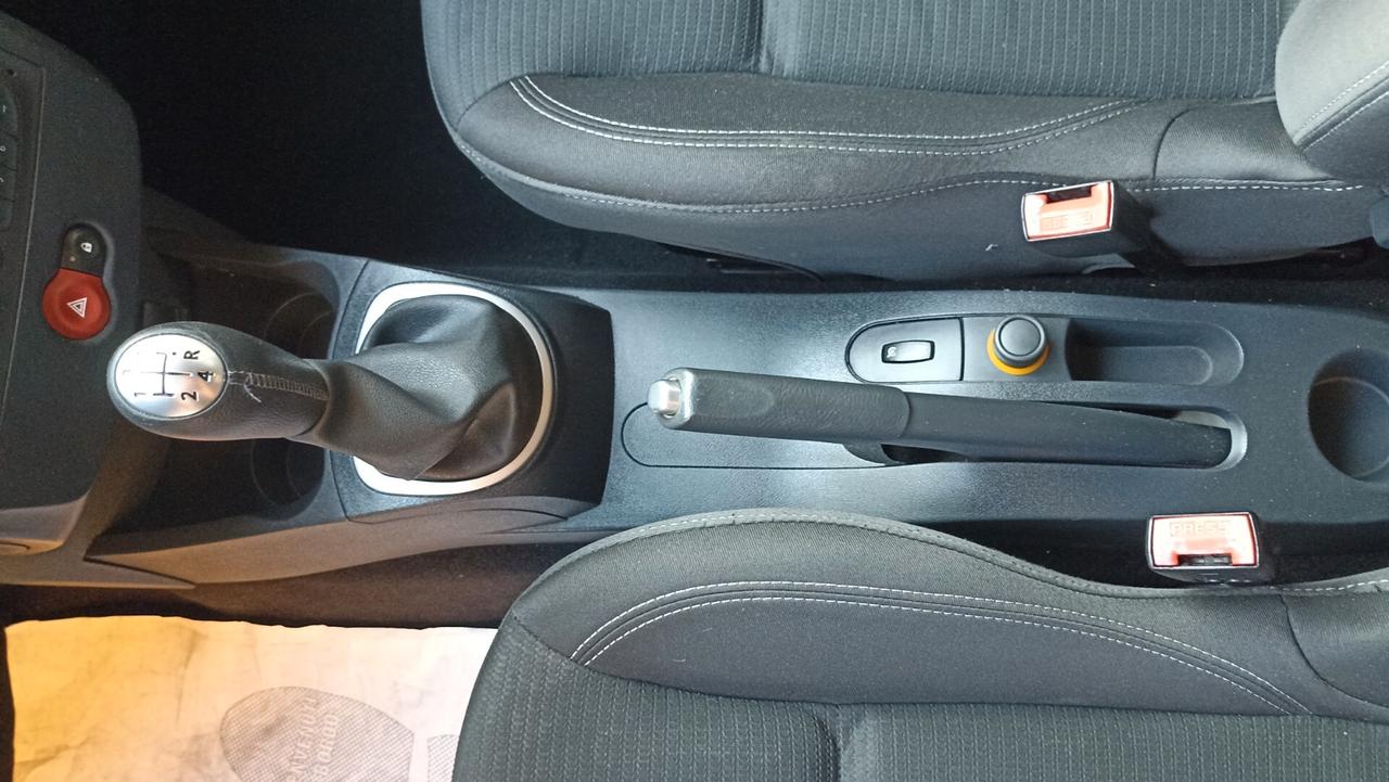 Renault Clio 1.2 16V 5 porte Dynamique