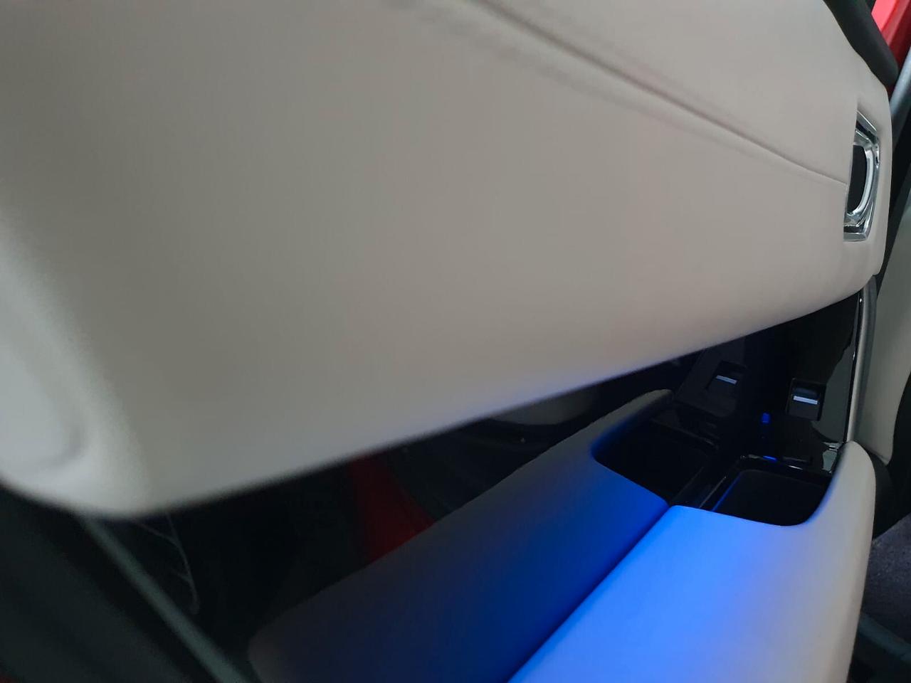 Land Rover Range Velar 2.0D I4 240 CV R-Dynamic HSE