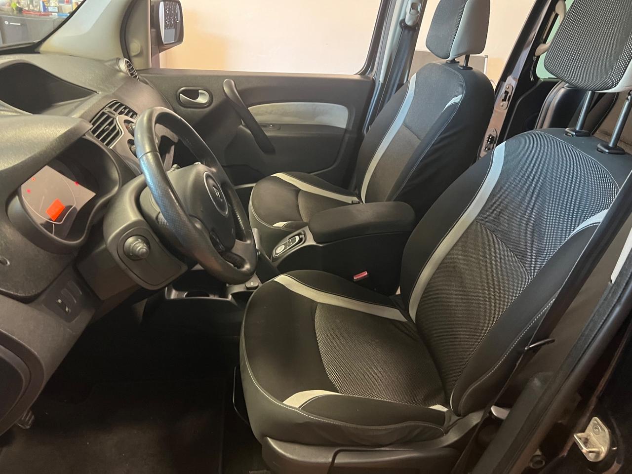 Renault Kangoo 1.5 dCi 90CV F.AP. 5 porte Tom