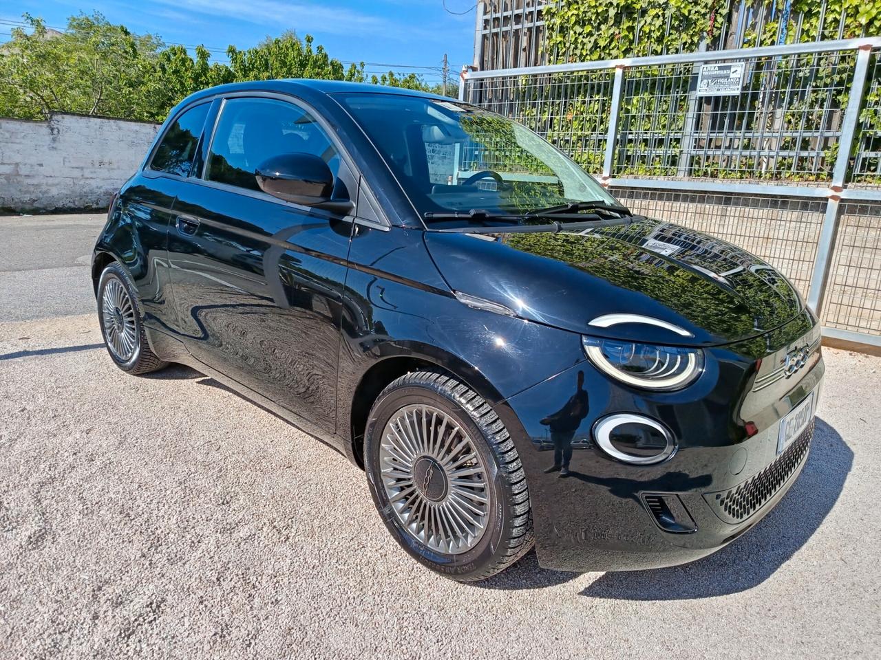 Fiat 500 500e Berlina 42 kWh Passion