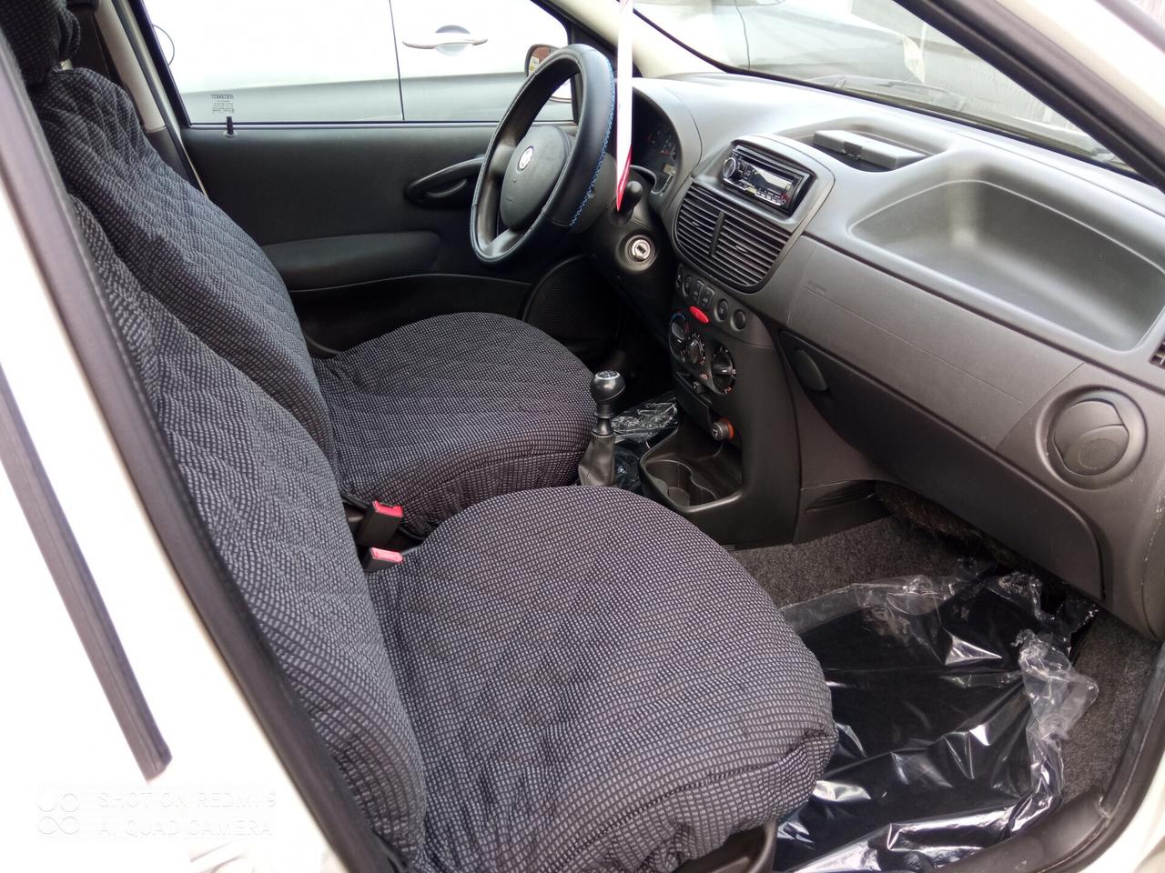 Fiat Punto Classic 1.2 5P 60CV porte Natural Power Active