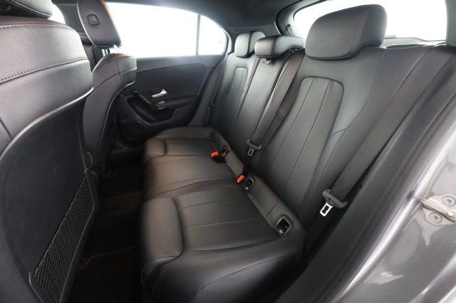 MERCEDES-BENZ A 180 A 180 d Automatic Business Extra