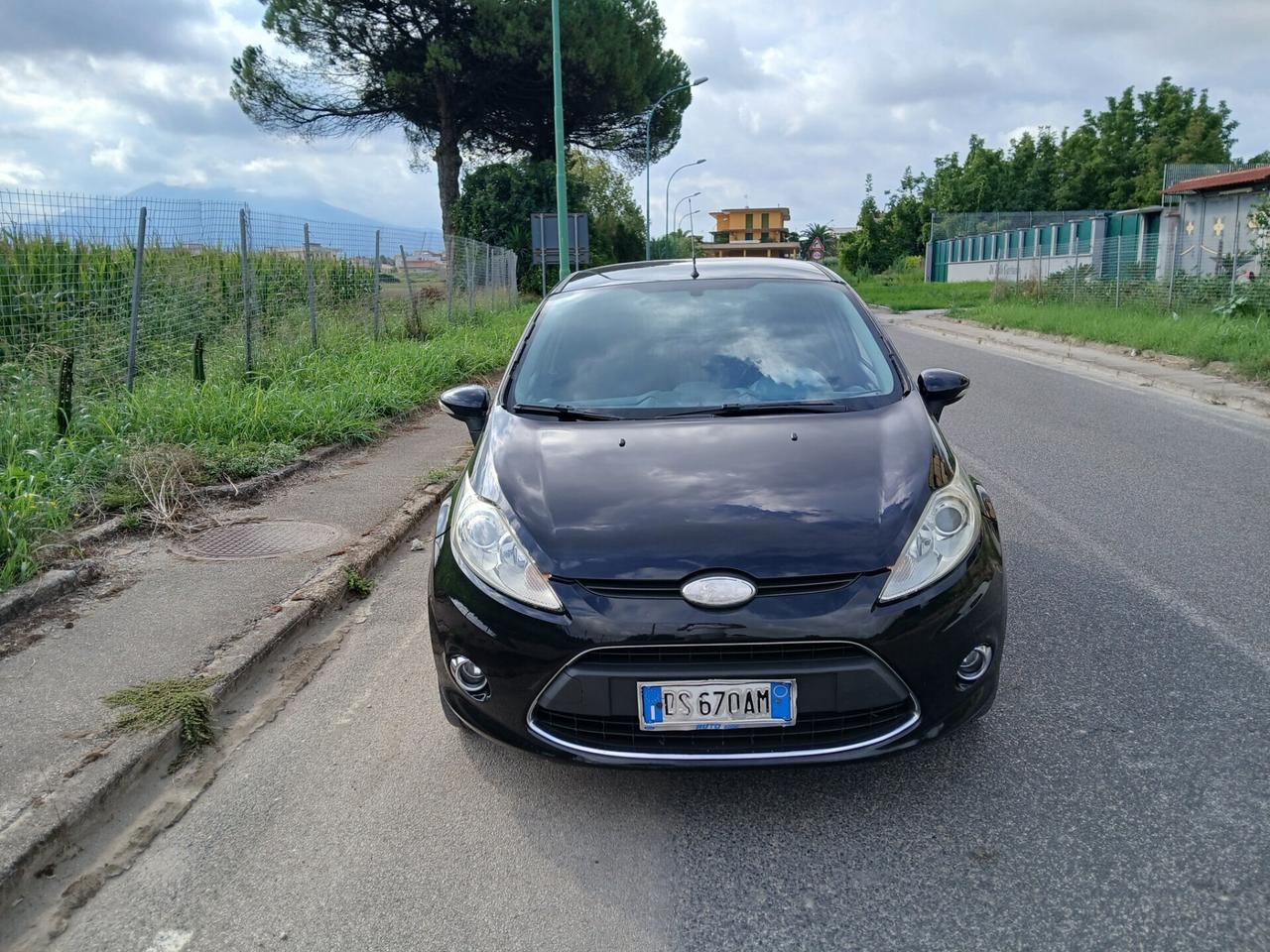 Ford Fiesta 1.4 TDCi 5p. Modello Titanium
