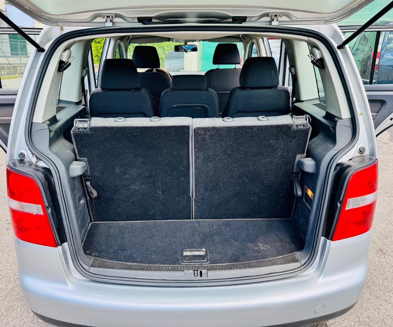 Volkswagen Touran 1.9 TDI 105CV Trendline 7 posti