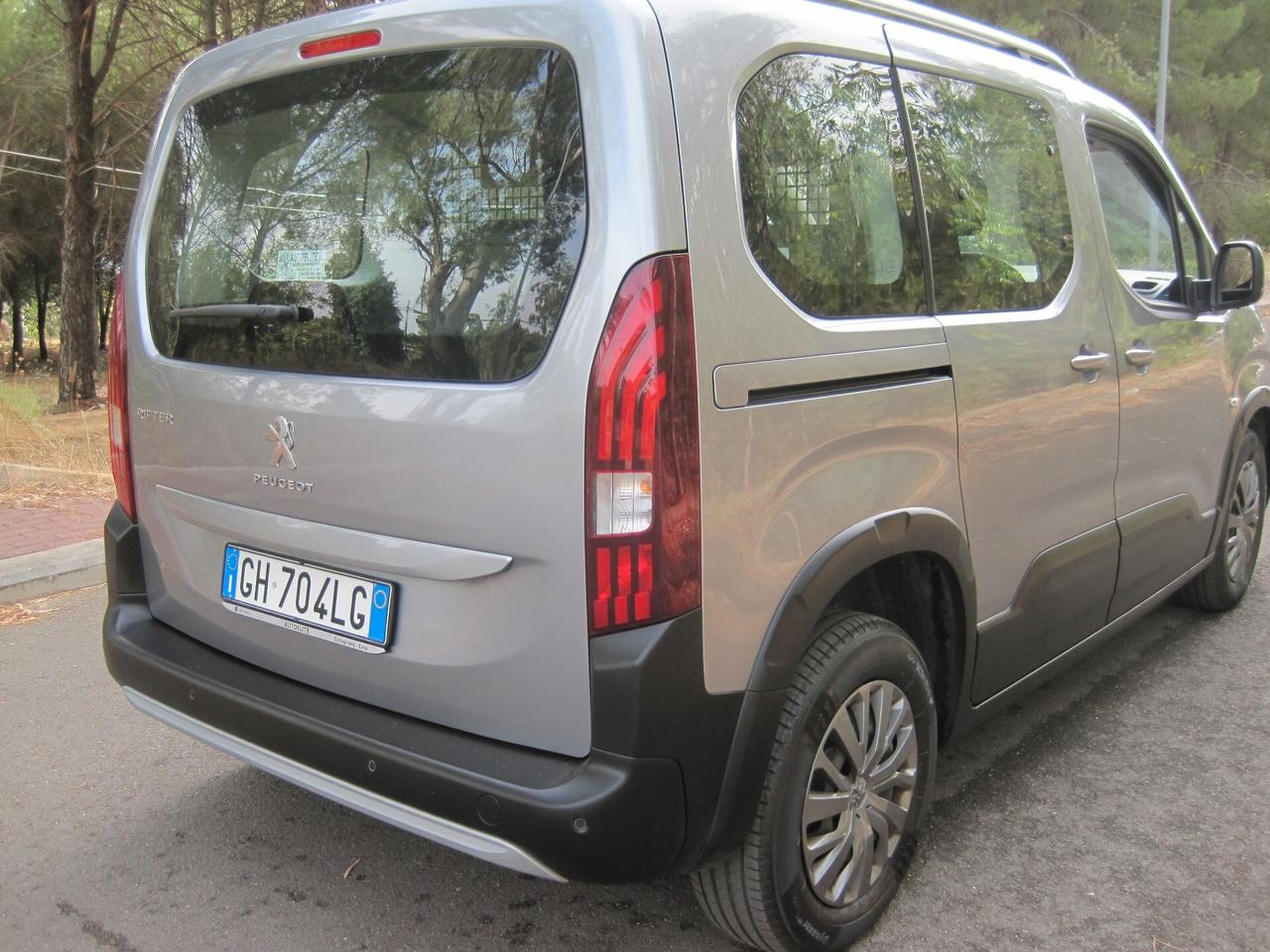 Peugeot Rifter BlueHDi 100 S&S Allure Standard