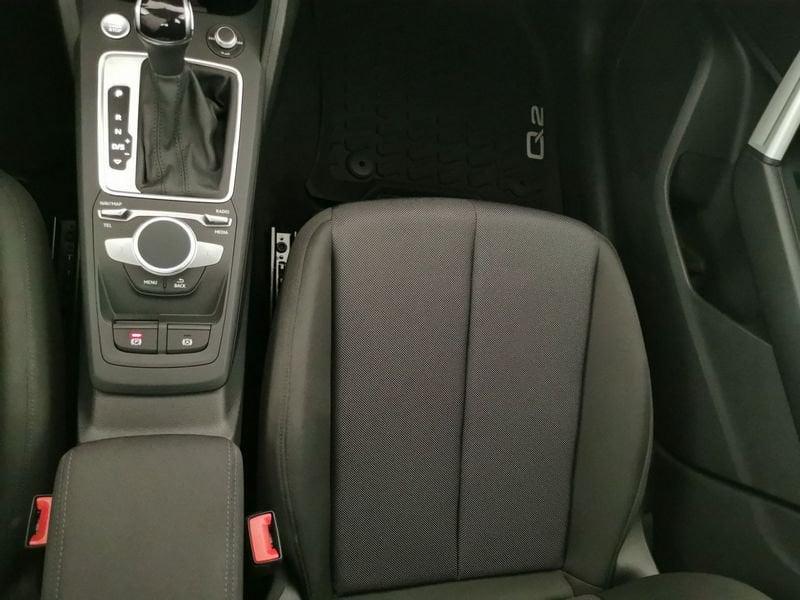 Audi Q2 40 2.0 tfsi Admired Advanced quattro s-tronic