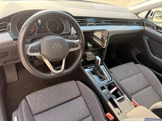 VOLKSWAGEN Passat Variant 2.0 TDI SCR EVO DSG R LINE