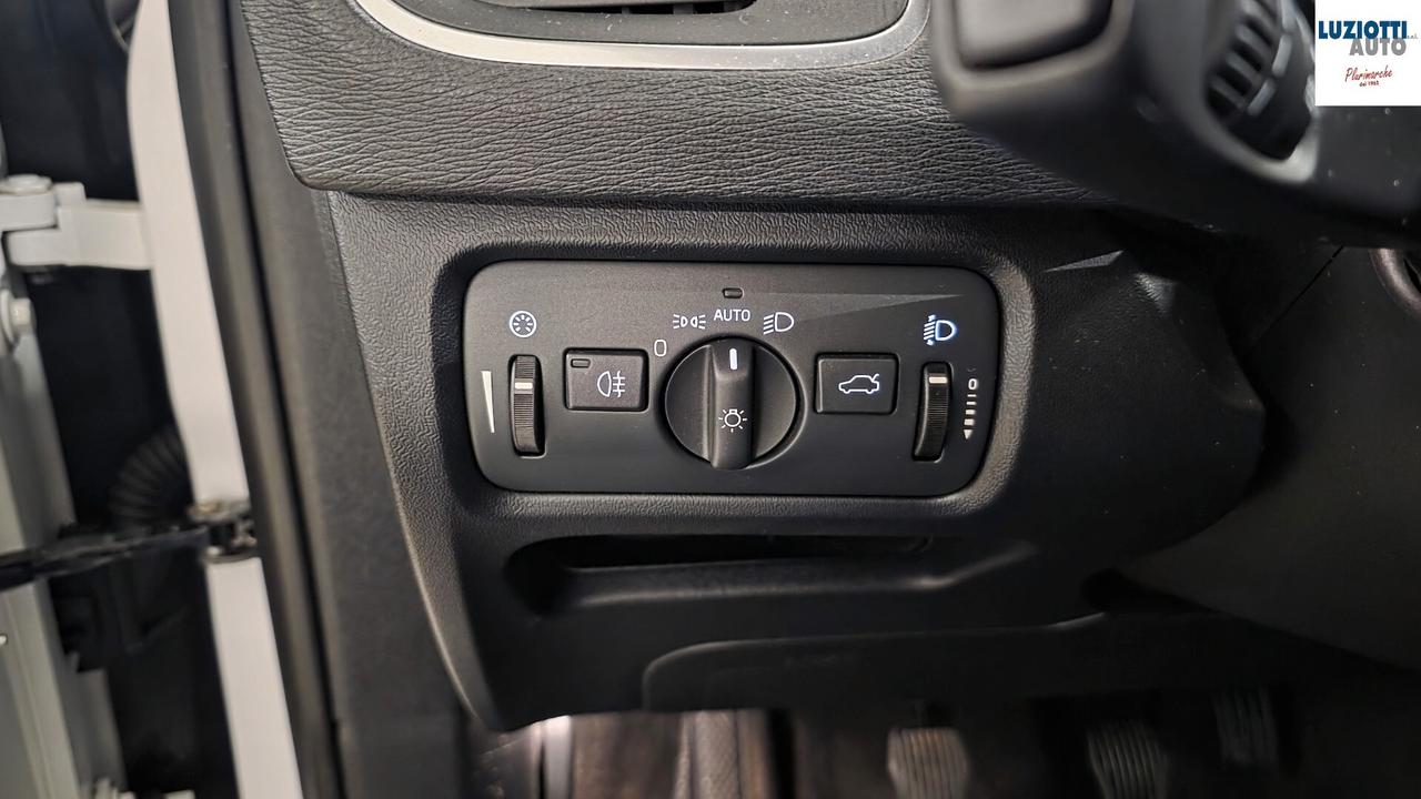 Volvo V40 Cross Country D2