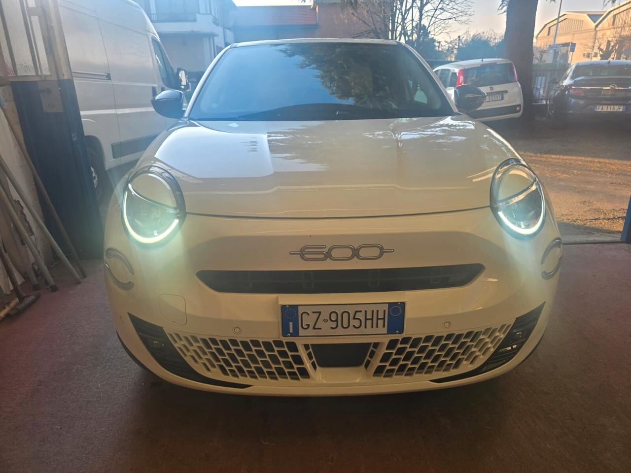Fiat 600 Hybrid 145 CV DCT MHEV La Prima rate 99.00