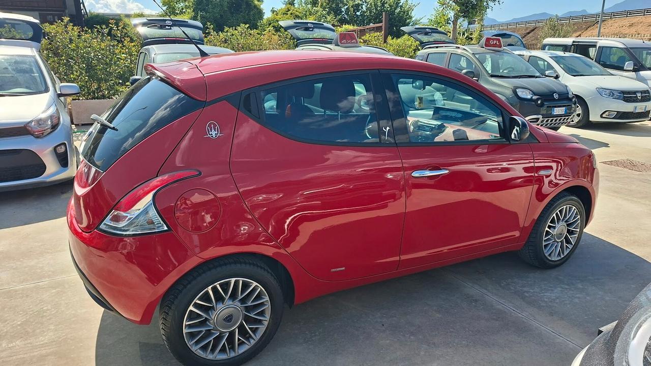 Lancia Ypsilon 1.2 69 CV 5 porte S&S 2012