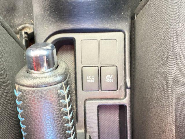 TOYOTA Yaris 1.5 Hybrid 5 porte Lounge AUTOMATICA OK NEOPATENTA