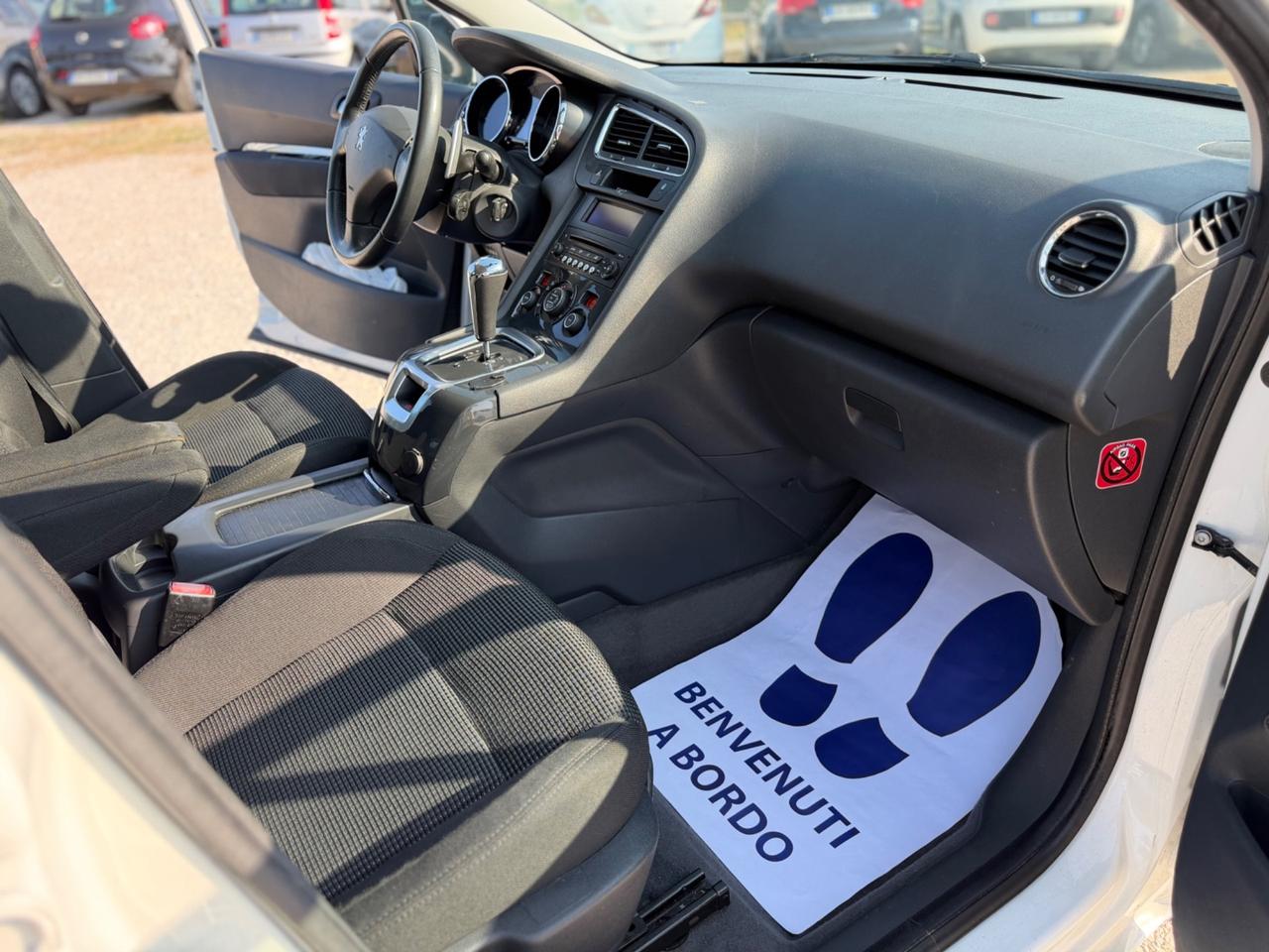Peugeot 5008 1.6 e-HDi 112CV Stop&Start cambio robotizzato Tecno