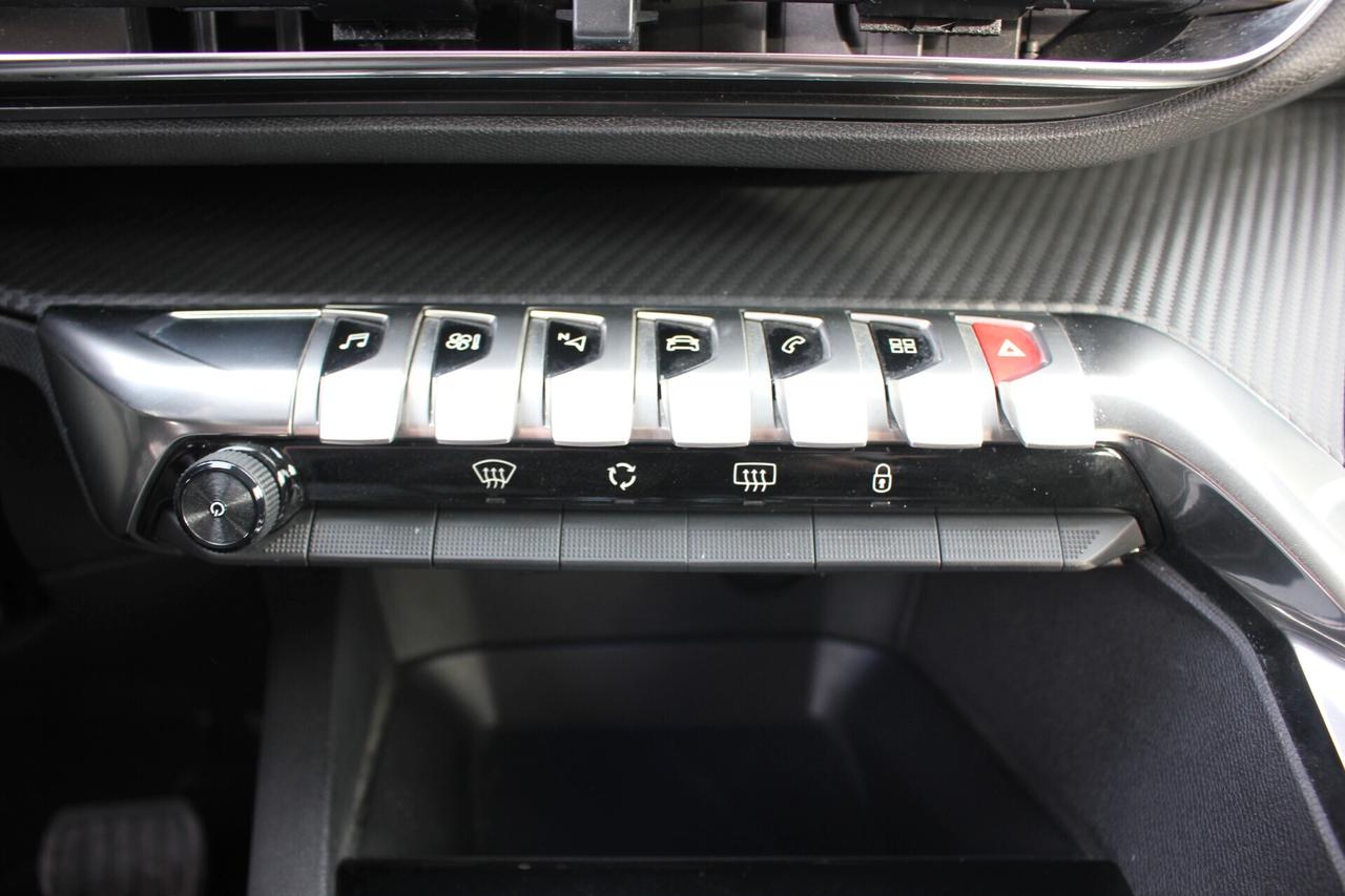 Peugeot 3008 ALLURE 1.5 EAT8*PREZZO VERO*UNIPRO KM CERTIFICATI