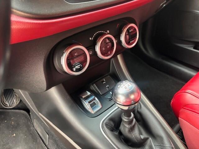 Alfa Romeo Giulietta 2.0 JTDm-2 150 CV Distinctive