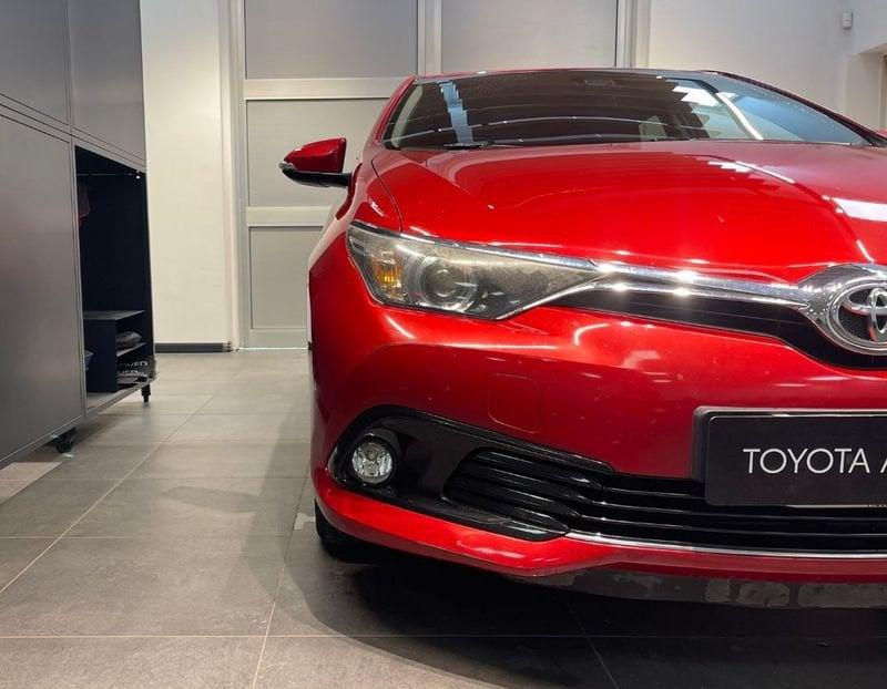 Toyota Auris 1.6 D-4D Lounge