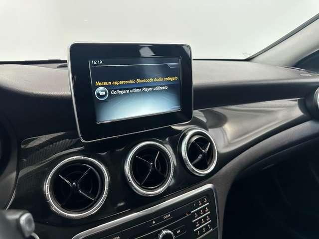 Mercedes-Benz CLA 180 Automatic Business