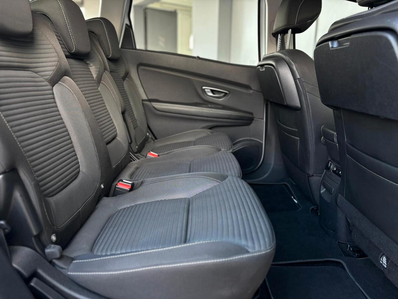 Renault Grand Scenic Blue dCi 150 CV Sport Edition2