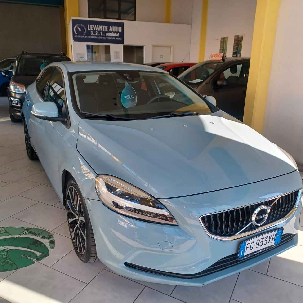 VOLVO V40 OTTIMO STATO GARANZIA 1 2 MESI