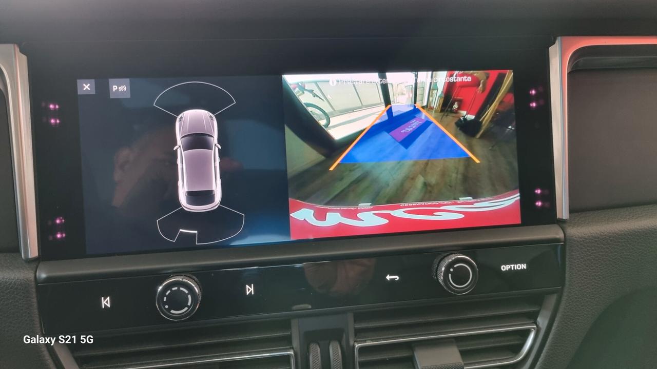 Porsche Macan 2.0 T Tetto Scarichi Spot. Sospensioni Radar