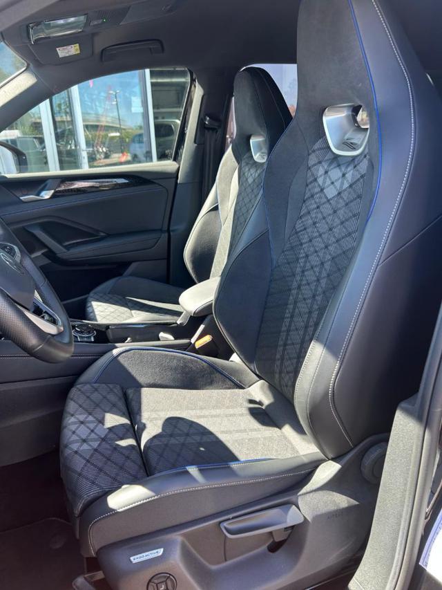 VOLKSWAGEN Tiguan 2.0 TDI 150 CV DSG R-Line