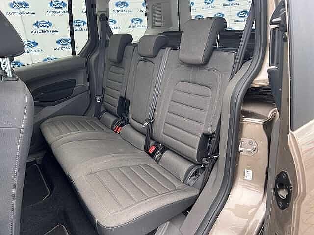 Ford Tourneo Connect 1.5 TDCi 120 CV Titanium