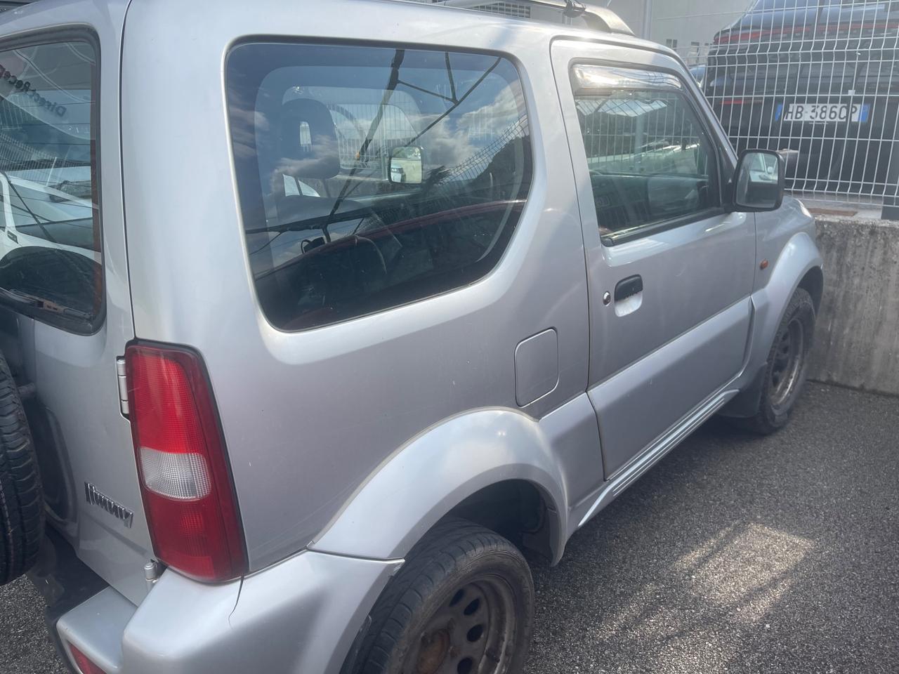 Suzuki Jimny 1.3i 16V cat 4WD JLX NEOPATENTATI