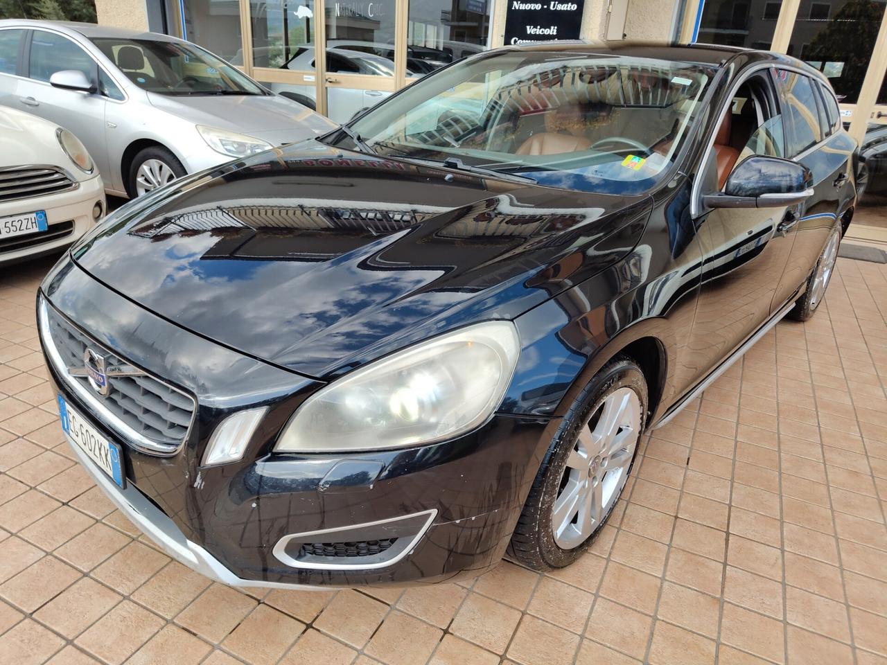 Volvo V60 D5 Geartronic Summum
