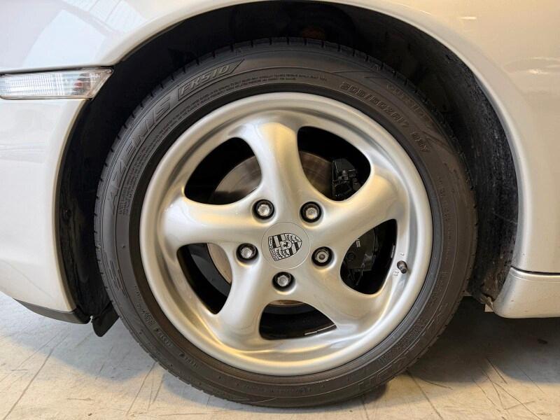 PORSCHE Boxster (986) Boxster 2.7i 24V cat