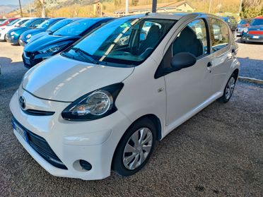 Toyota Aygo 1.0 12V VVT-i 5 porte Lounge Connect