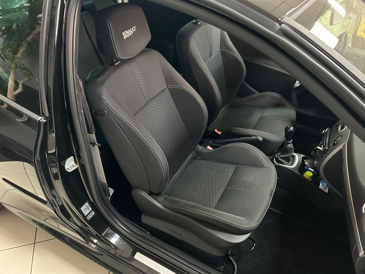 Renault Clio 2.0 16V 200CV 3 porte RS