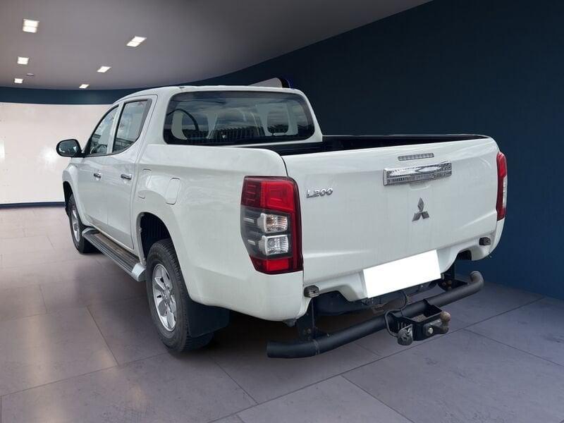 Mitsubishi L200 2B Free L200 Cab VI 2019 L200 d.cab 2.3d Invite Connect 4wd 150cv