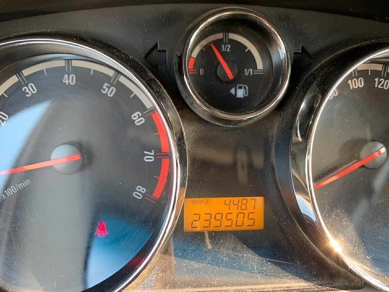 Opel Antara 2.4 BENZINA/ GPL 4X4