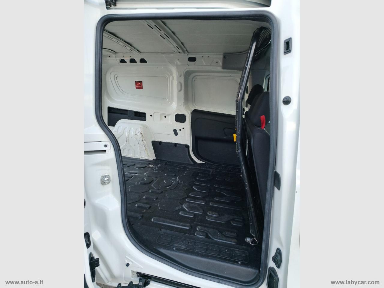 DOBLO 1.6 MJT 105 MAXI FURGONE 3 POSTI