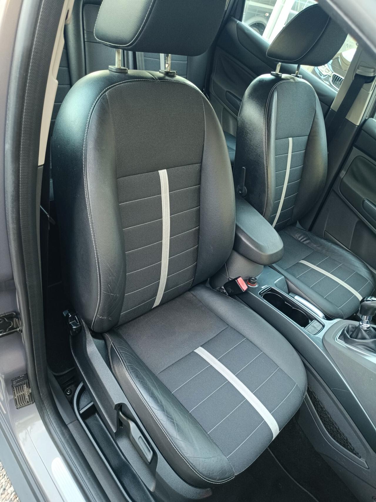 Ford Kuga 2.0 TDCI 4x4 Powershift Titanium
