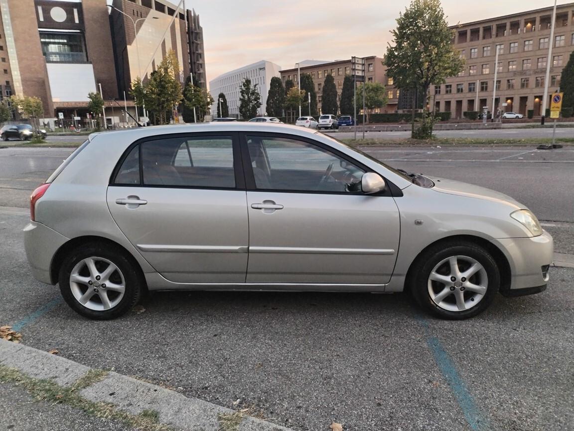 Toyota Corolla 1.4 16V 5 porte Sol 151900KM 2005 FULL SERVICE TOYOTA