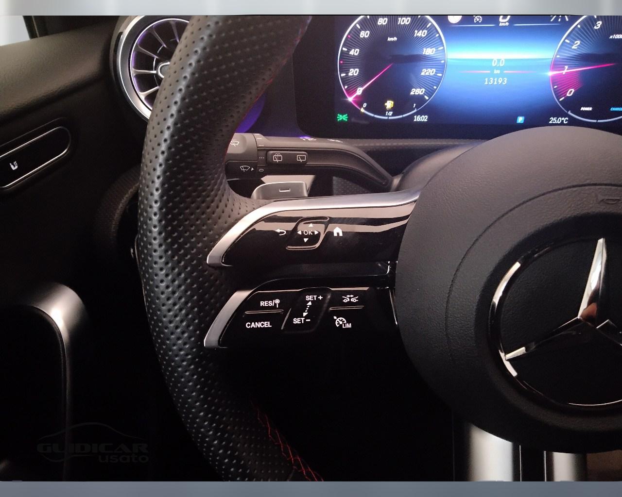 Mercedes-Benz Classe A - W177 2023 - A 180 AMG Line Advanced Plus Digital Edition auto
