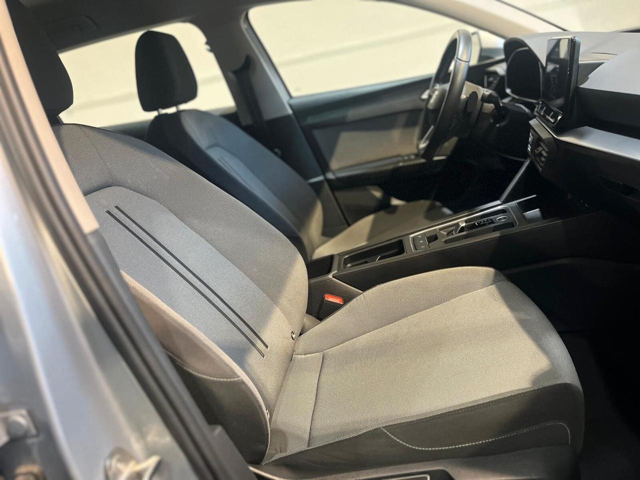 SEAT LEON SPORTSTOURER 2.0 TDI 150 CV DSG *2023* *UNICOPRO*