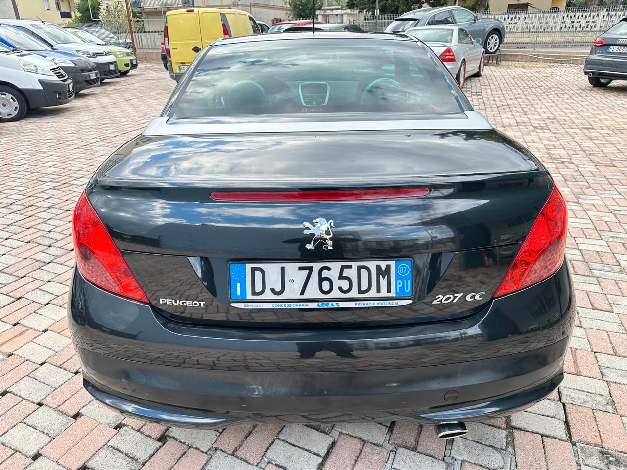 Peugeot 207 1.6 VTi 120CV CC Féline