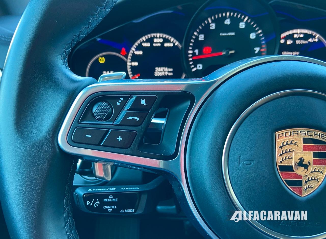 Porsche Cayenne Coupe 3.0 V6 tiptronic Platinum Edition