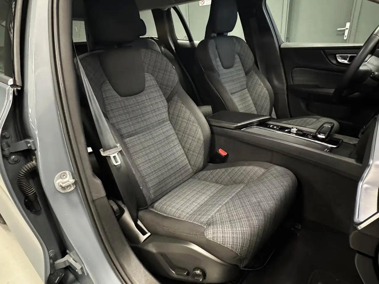 Volvo V60 B4 (d) automatico Core