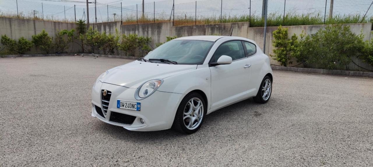 Alfa Romeo MiTo 1.3 JTDm 16V 90 CV Distinctive Sport Pack