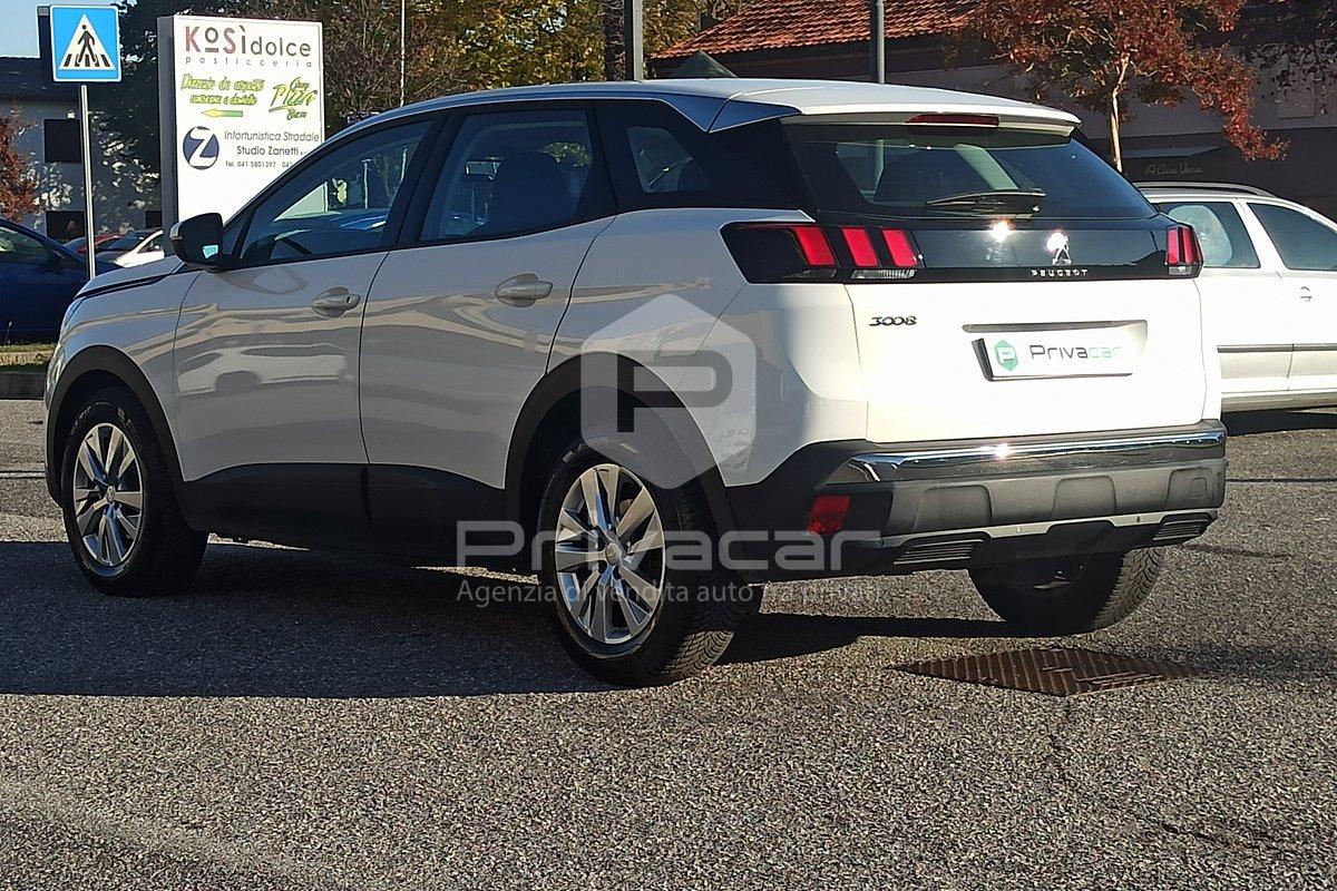 PEUGEOT 3008 BlueHDi 130 S&S EAT8 Business