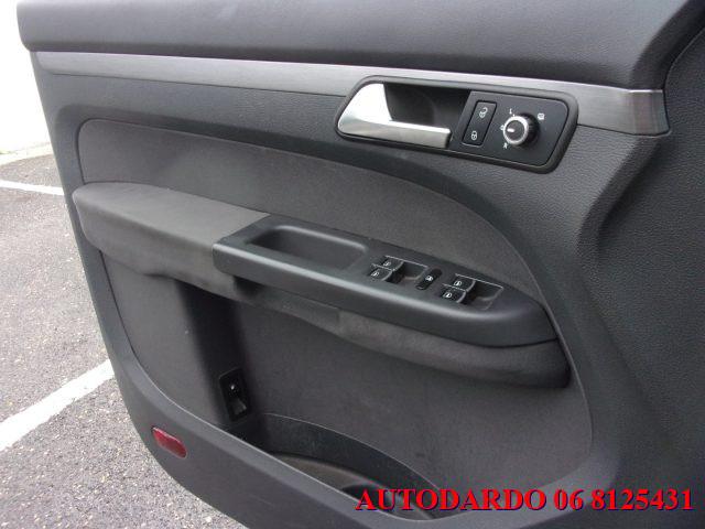 VOLKSWAGEN Touran 1.6 TDI Comfortline