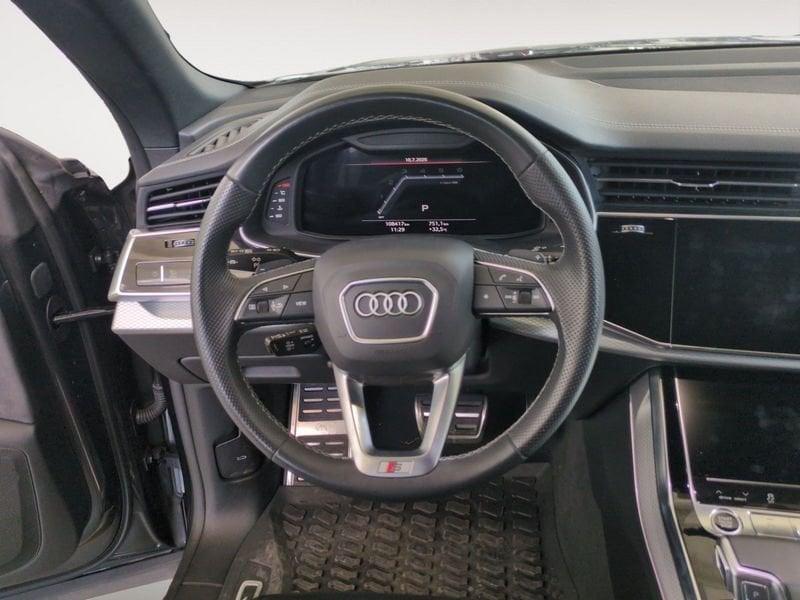 Audi Q8 50 TDI 210kW quattro tip. S Line Edition