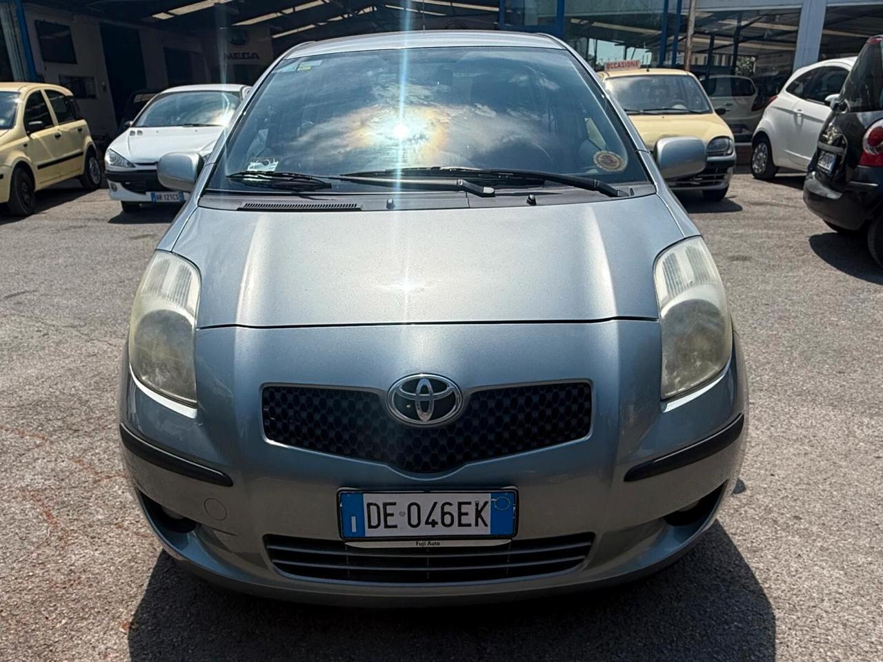 Toyota Yaris II 5p 1.0 Sol - 120.333 km - Neopatentati