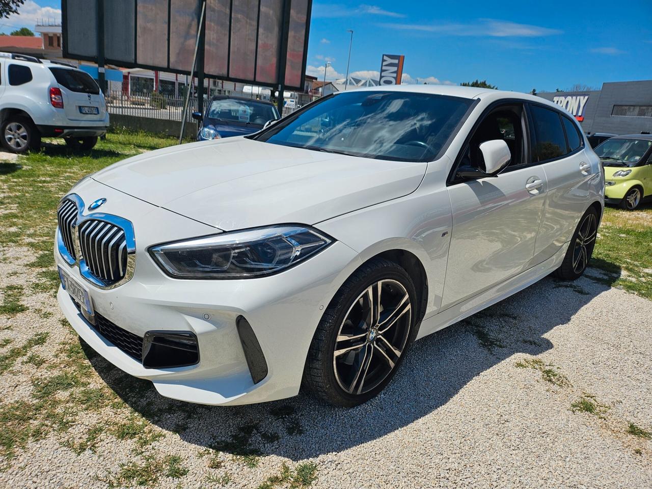 Bmw 118 118d 5p. Msport