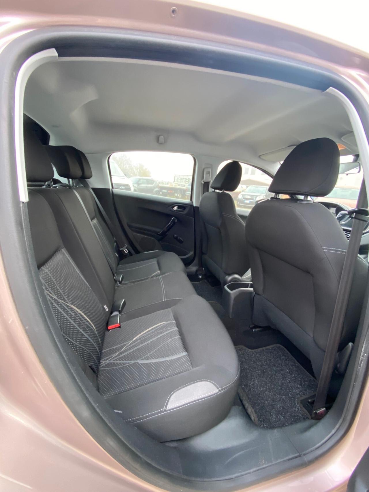 Peugeot 208 1.2 VTi 82 CV 5 porte Active