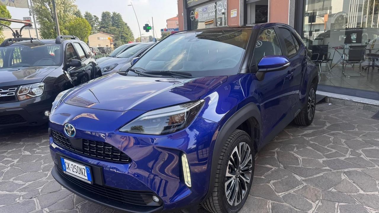 Toyota Yaris Cross 1.5 Hybrid 5p. E-CVT AWD-i Lounge